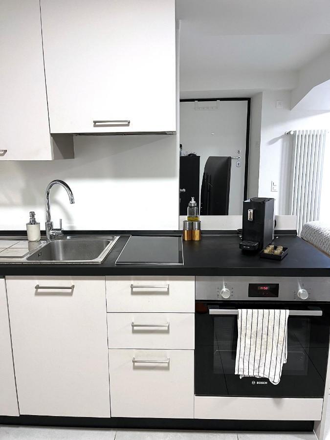 The Hidden Studio; Comfy & Close To The Lake 루가노 외부 사진